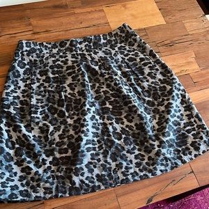 VAN HUESEN animal print skirt fully lined  EUC size 14 **3 FOR 20!**